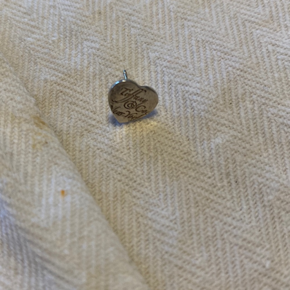 ONE vintage Tiffany & co earring